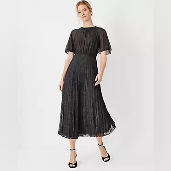 Ann TaylorShimmer Stripe Pleated Flare Dress size 4 - Picture 1 of 10